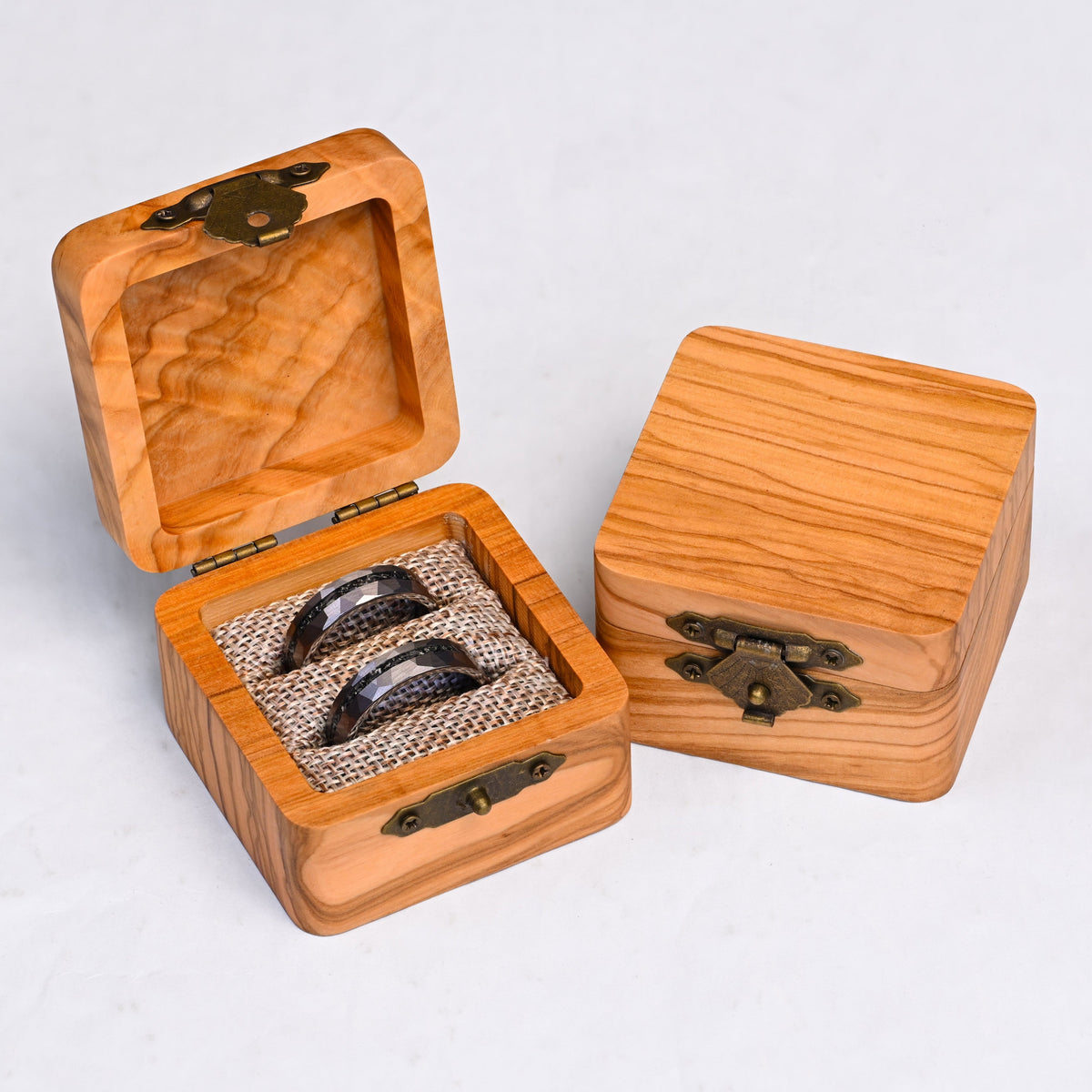 Boîte personnalisable en bois d'olivier